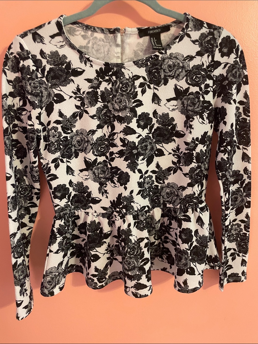 Forever 21 Black & White Floral Peplum Long Sleeve Top
